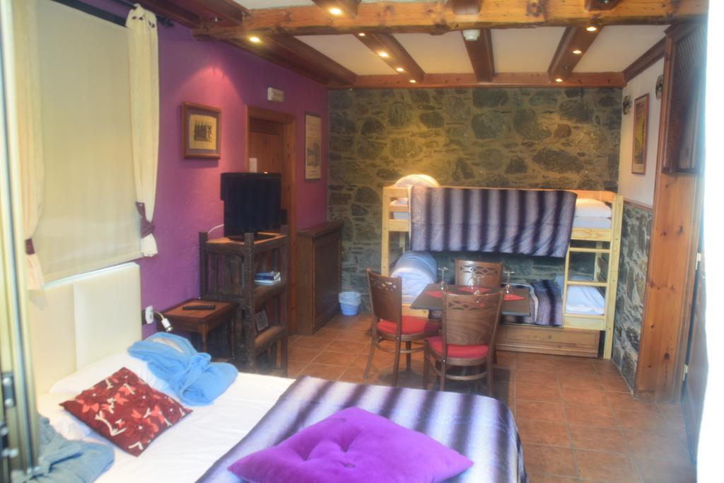 Casa Rural Restaurant Borda Patxeta Canillo Room photo